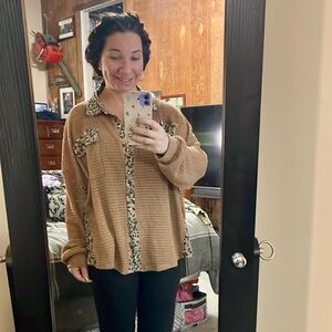 FSL apparel knit cheetah print top